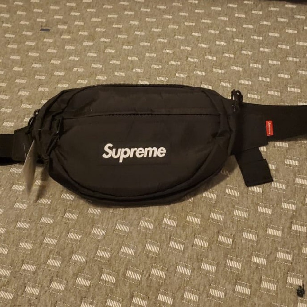 Supreme FW18 Waist Bag